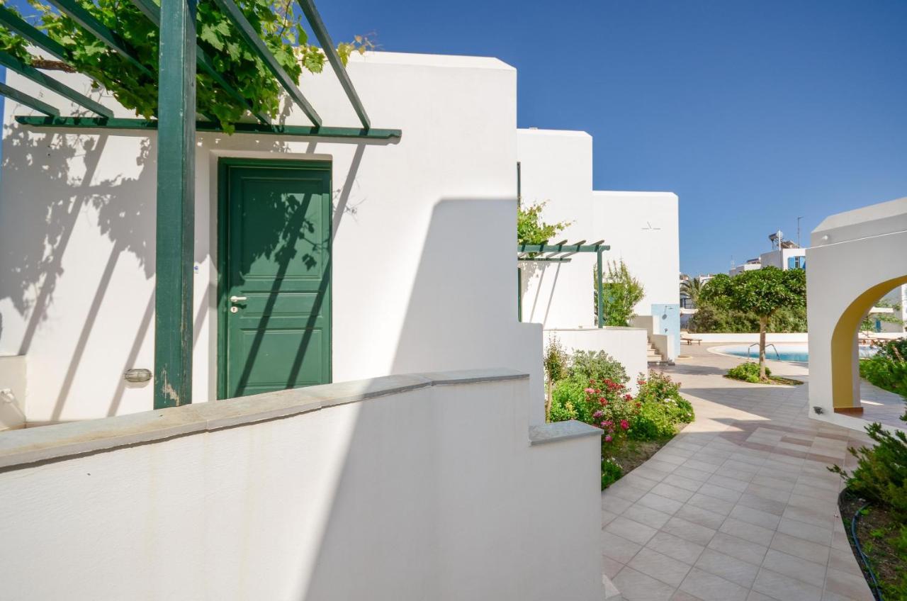 Fanis Hotel 2*