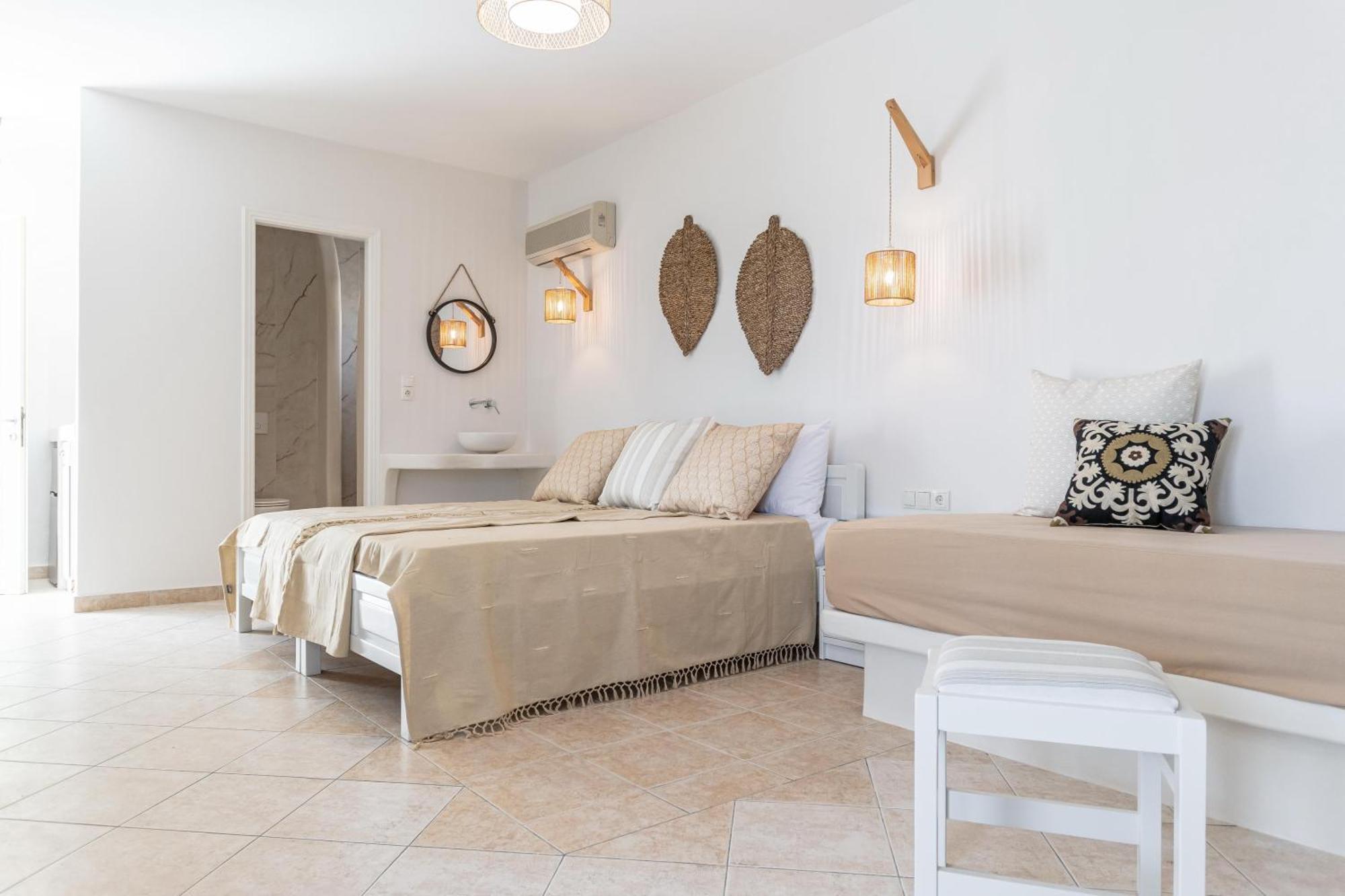 Fanis Hotel