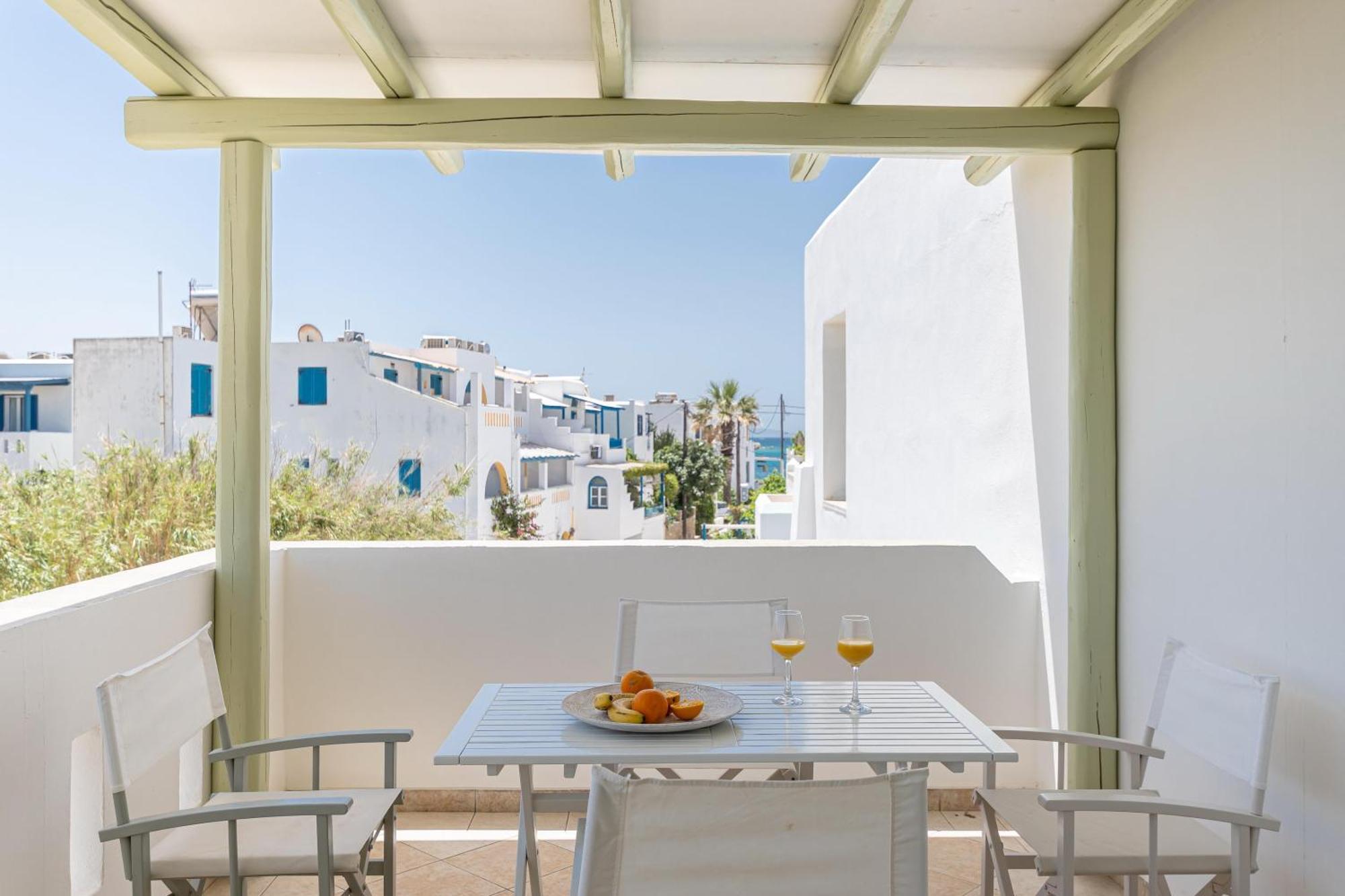 Fanis Hotel