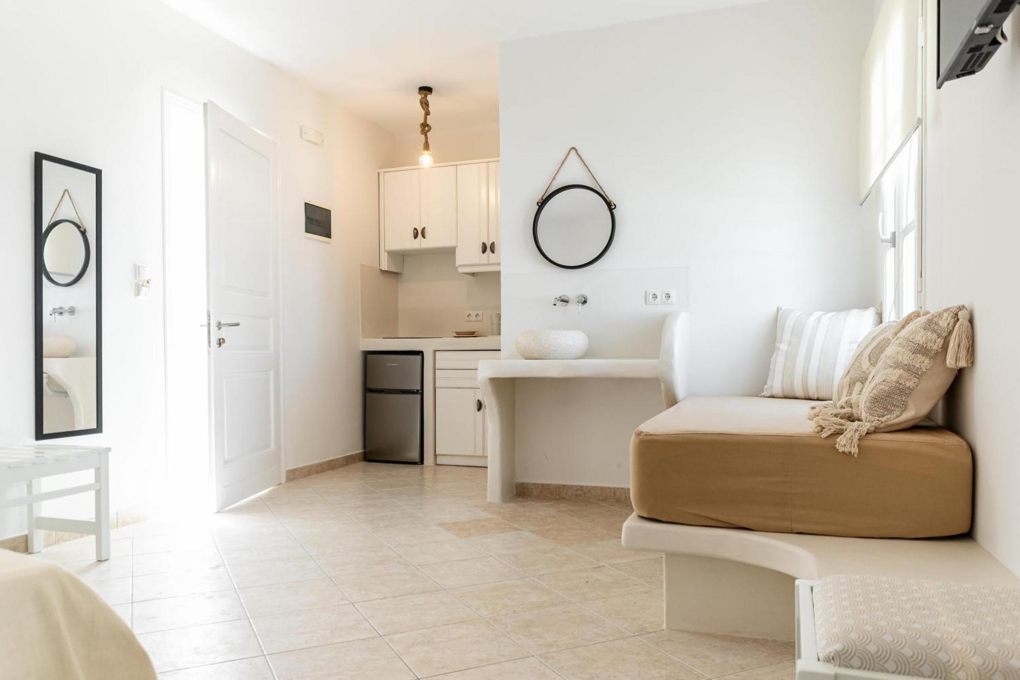 Fanis Hotel