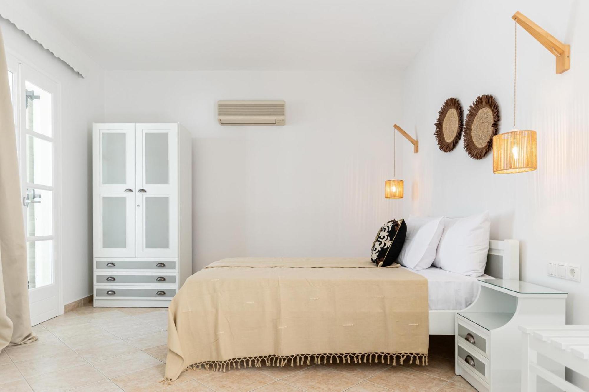 Fanis 2* Agia Anna (Naxos)